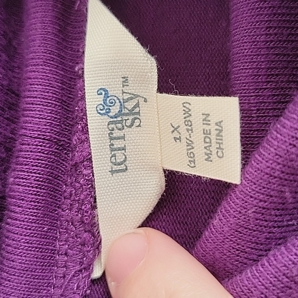 Terra & Sky Women's Top - Picture 5 of 12